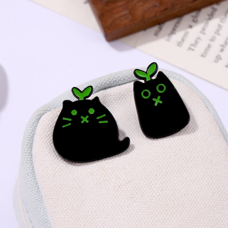Huy Hiệu Cài Áo Hình Mèo Đen / Cây Cối Dễ Thương