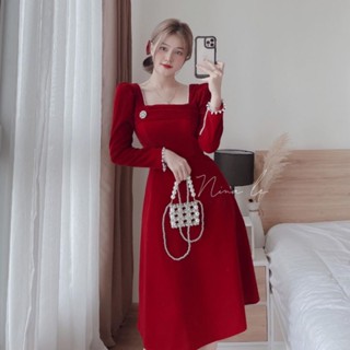 Váy xòe nhung đỏ thiết kế cách điệu 2 lớp xếp ly ngực cổ vuông viền ngọc kèm tag tiểu thư - Váy đỏ Noel, Tết lễ hội