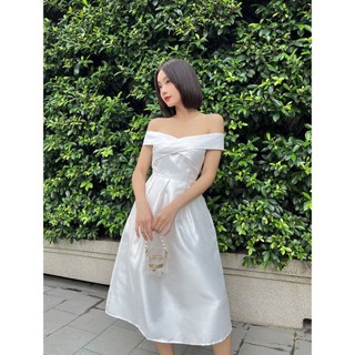 COLUS - Đầm trắng nhũ trễ vai đi tiệc