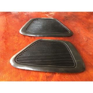 1 Cặp cao su gắn mà xi bình xăng lớn xe honda 67+72