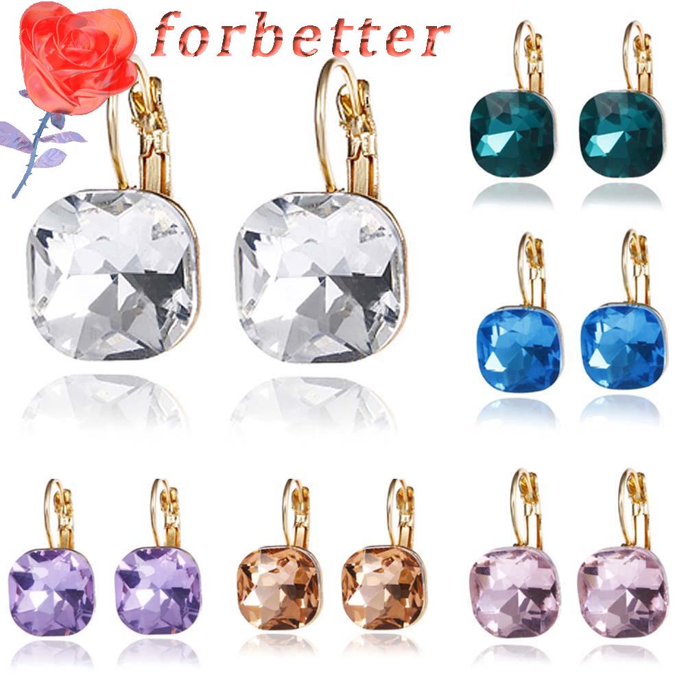 Bông tai dạng vuông đính đá thời trang