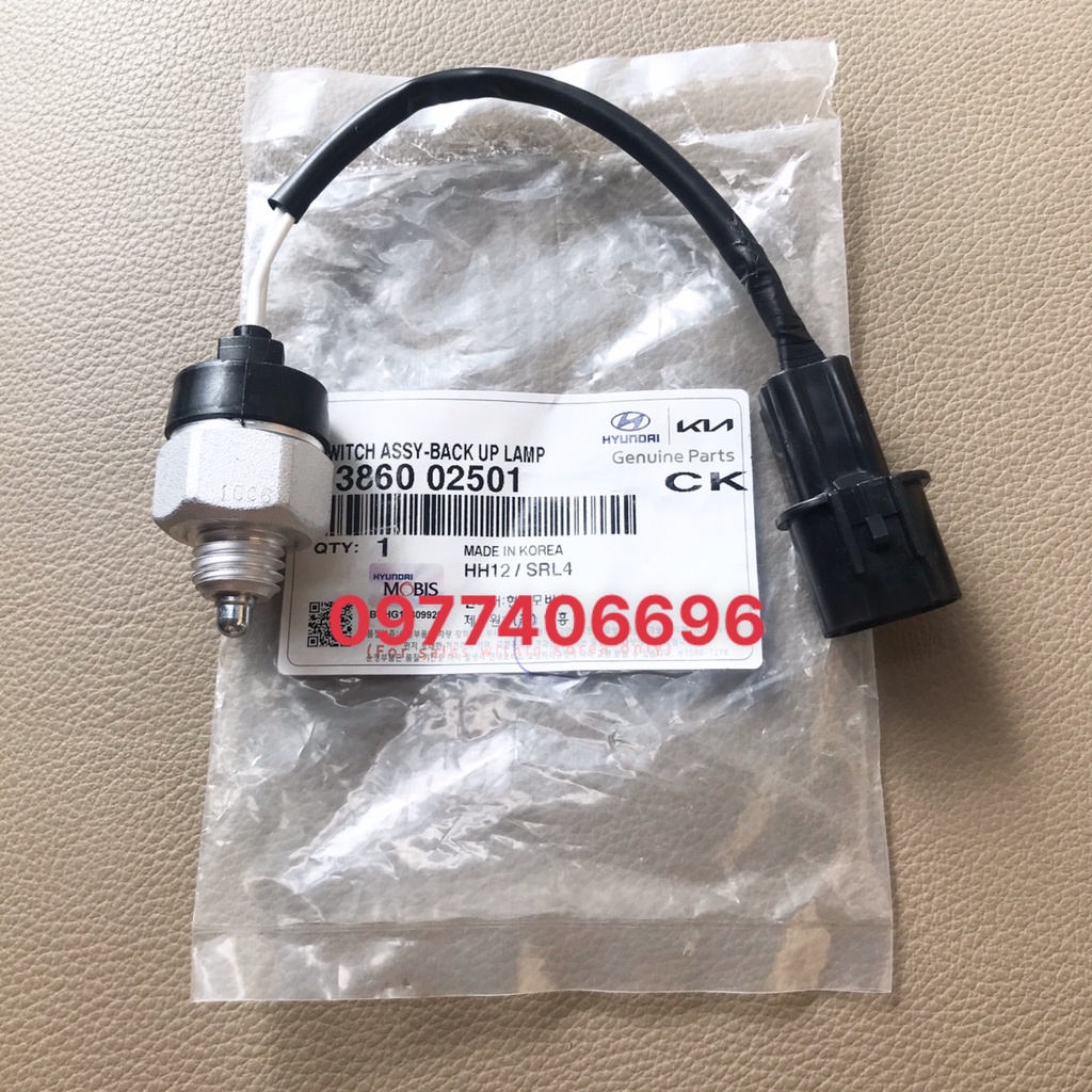 9386002501 Công tắc đèn lùi KIA MORNING 2005 - 2018 / HYUNDAI I10 2008- 2018 Hàng xịn chính hãng