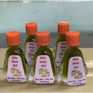 Dầu nhức mõi màu nâu