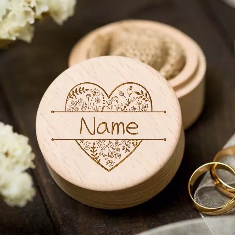 Hộp nhẫn gỗ tròn nắp rời thiết kế và khắc tên dâu rể theo yêu cầu