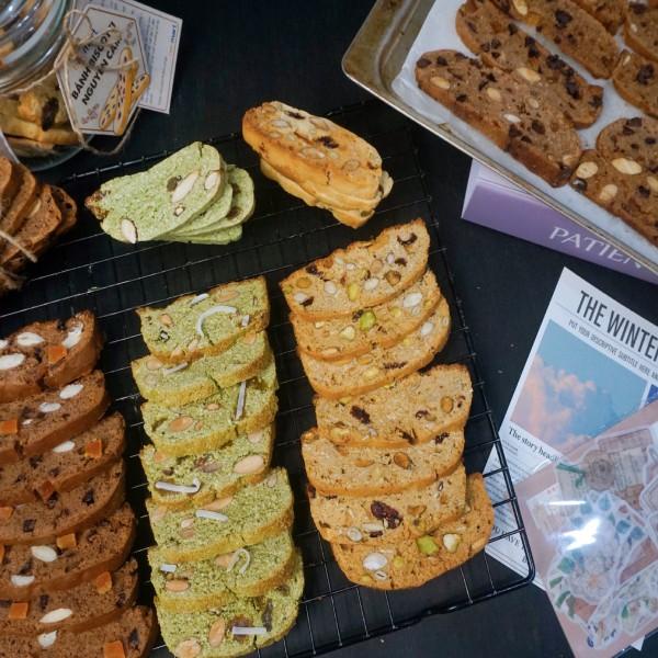 Set Nguyên Liệu Bánh Biscotti Trà xanh Nho dừa hạnh nhân