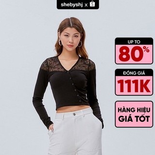 Áo thun croptop Shebyshj tay dài phối ren cổ màu đen - Allie Top