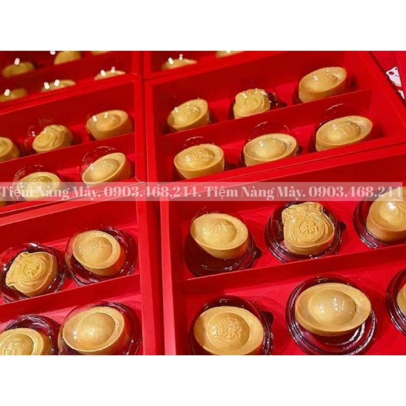 Hộp mèo thần tài đựng bánh dứa, kẹo (Bộ hộp k gồm túi nilon đựng bánh con)