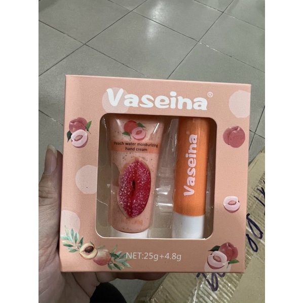 HỘP 2 CÂY SON DƯỠNG MÔI