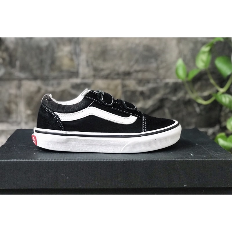 Giày Vans kids quai dán- size 30,5