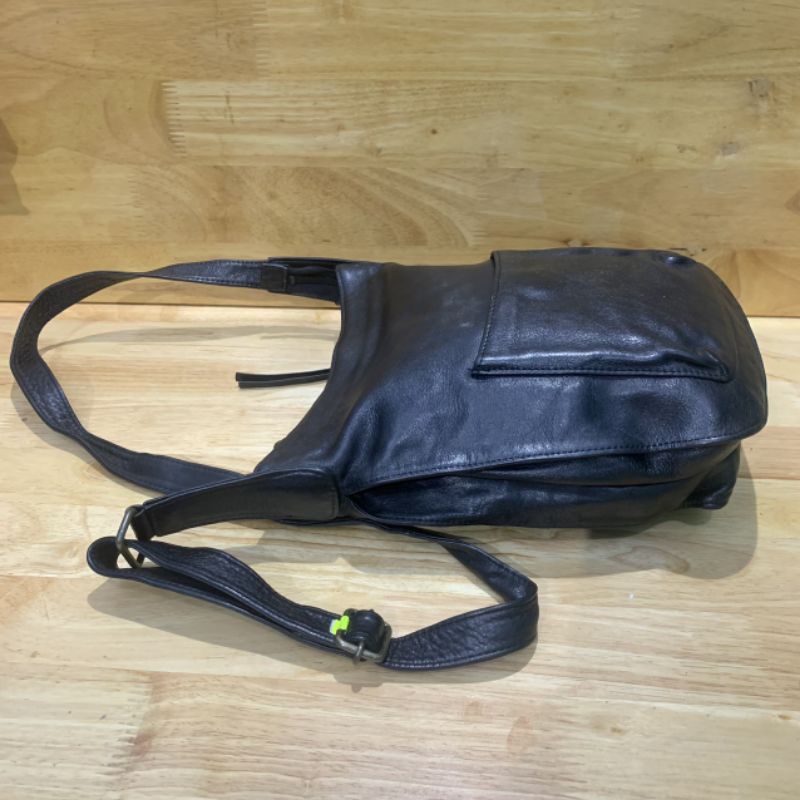 Túi đeo chéo nam nữ da bò dày secondhand  18191122