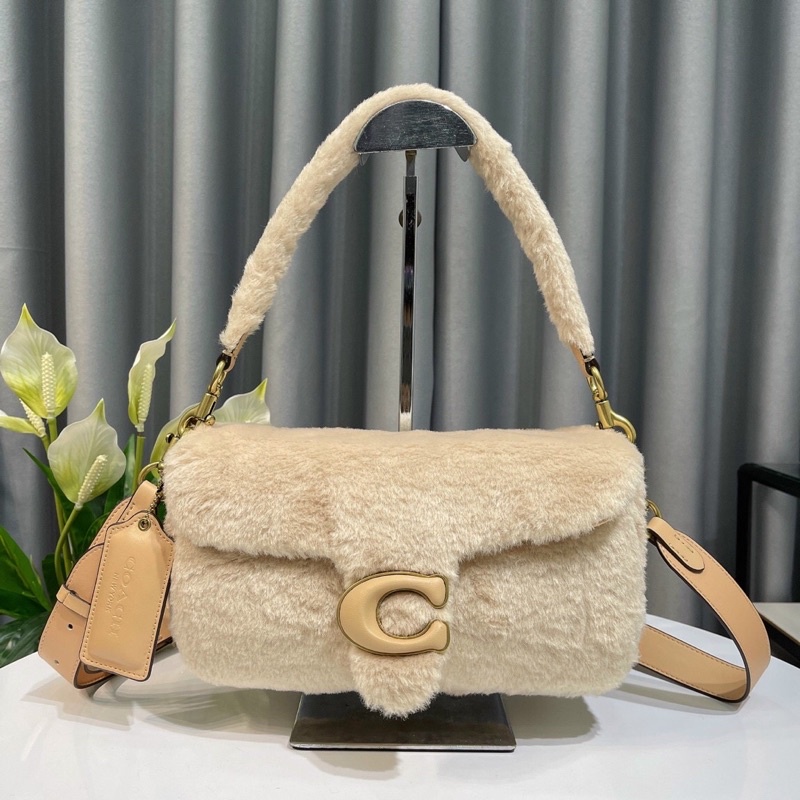 TÚI COACH PILLOW TABBY CC445