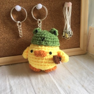 Móc khoá Bé vịt đội mũ ếch cute