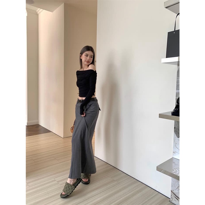 Áo Trễ Vai Dài Tay Và Chân Váy Ghi Túi Hậu Eclipse Clothing