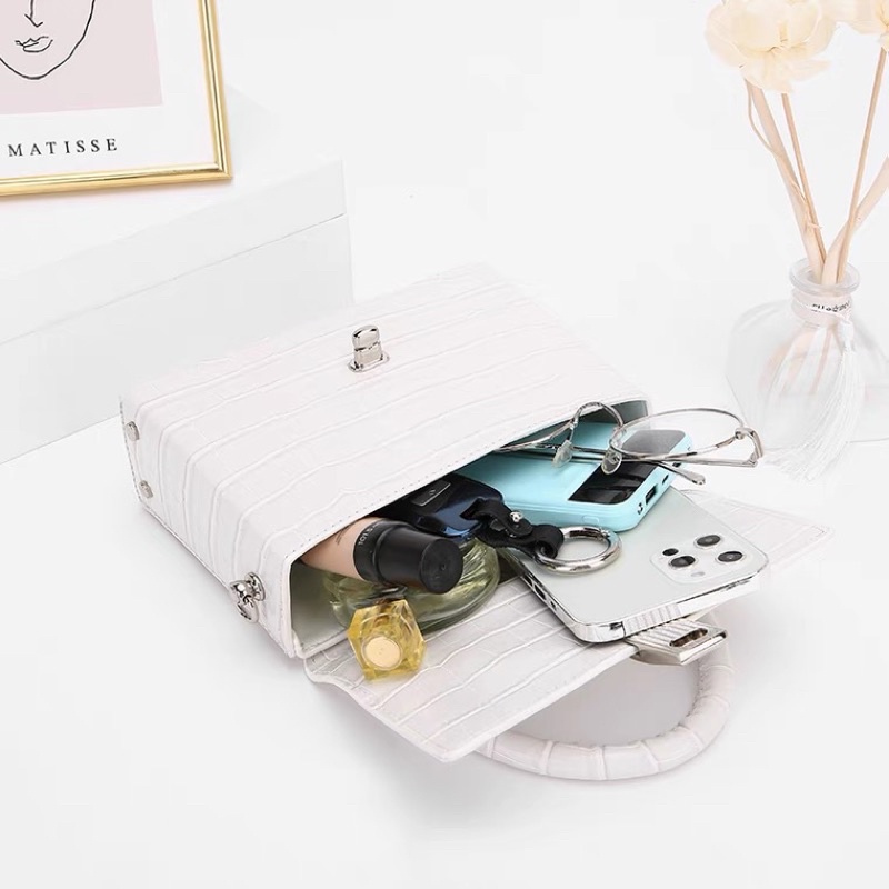 Túi Đeo Chéo Hình Vuông Nhỏ Họa Tiết Da Cá Sấu Thời Trang