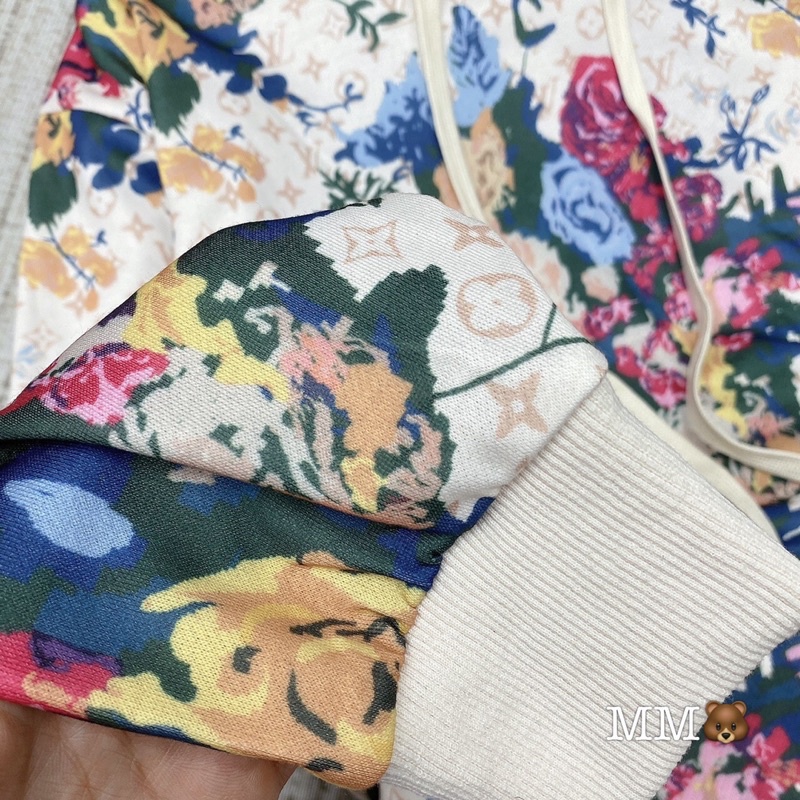 Áo nỉ hodie hoa độc lạ chất hoạ tiết hoa phối màu