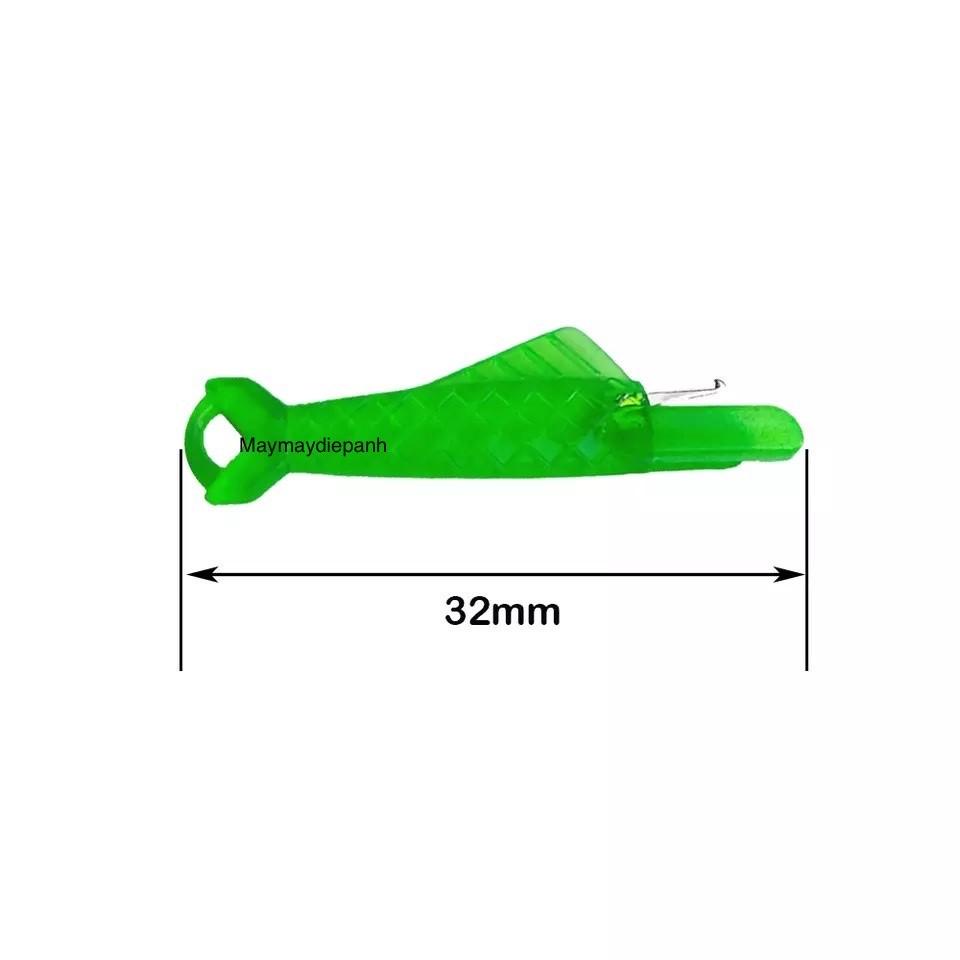 Xỏ kim hình cá 3.2cm