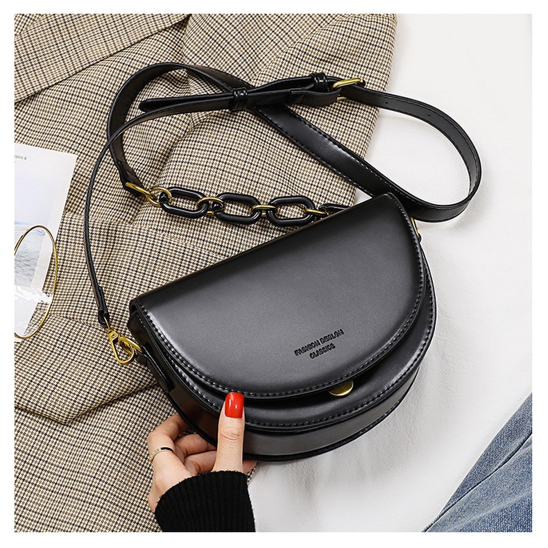 Túi đeo chéo nữ form nửa hình tròn - Saddle Bag