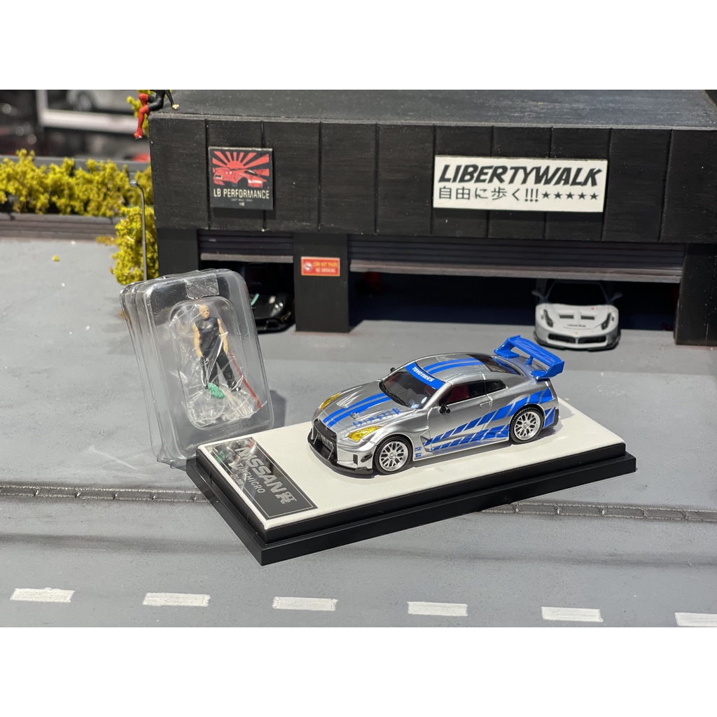 XE MÔ HÌNH NISSAN GTR LBW X FIGURE,TỶ LỆ 1/64