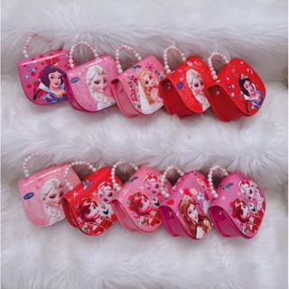 Túi đeo chéo baby chốt trên live