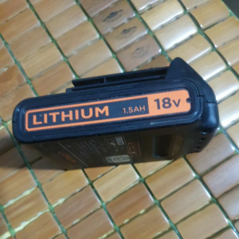 Pin zin black and decker 18V 1,5Ah