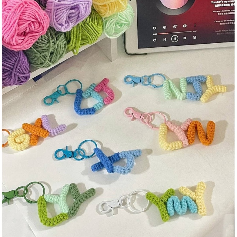 Móc Khóa Len Chữ Cái