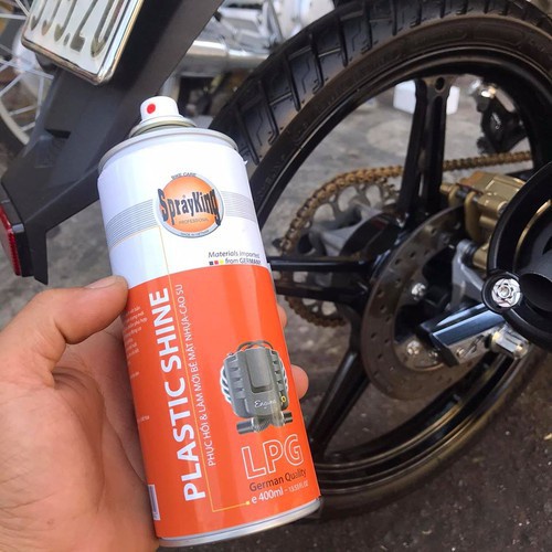 Phục hồi nhựa nhám, dưỡng đen dàn nhám SprayKing Plastic Shine 400ml
