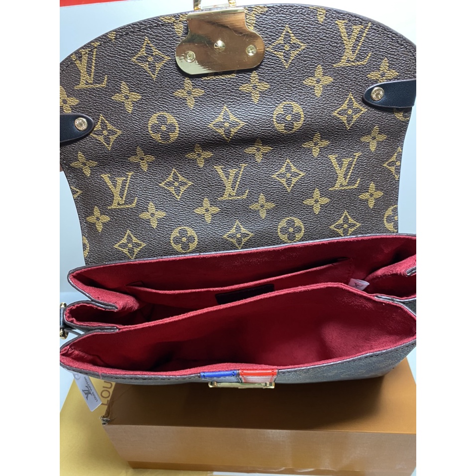 Túi xách đeo chéo nữ lv