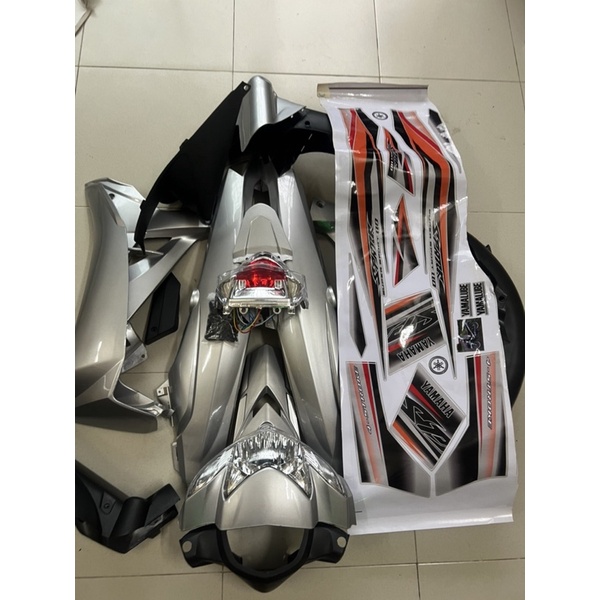 Dàn áo sirius gắn cho xe 100 và 110 tặng kèm pha đèn ,đèn lái ốc và tem xe như hình mẫu😍