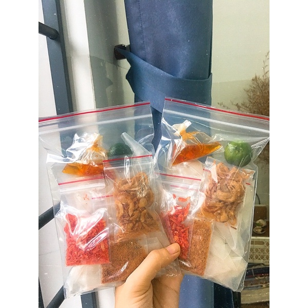 Bánh tráng vò trộn sate