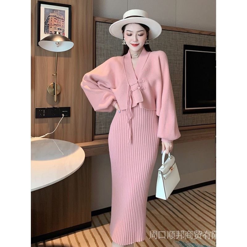 Set Áo Sweater Dệt Kim Phối Chân Váy + Khăn Choàng Ôm Dáng Thời Trang Thu Đông Phong Cách Pháp Thanh Lịch Cho Nữ