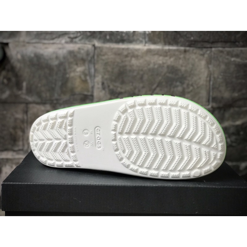 Dép Crocs quai ngang