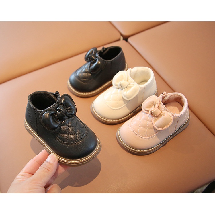 Boots Tập Đi Thiết Kế Dễ Thương Cho Bé