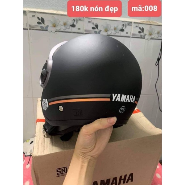 Nón/mũ bảo hiểm 3/4 yamaha kiểu tròn- nhập INDOSIA_ có trầy xước.