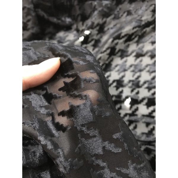 Vải voan ép nhung đen tuyền mềm mịn may đầm váy , áo kiểu , áo dài đẹp thời trang