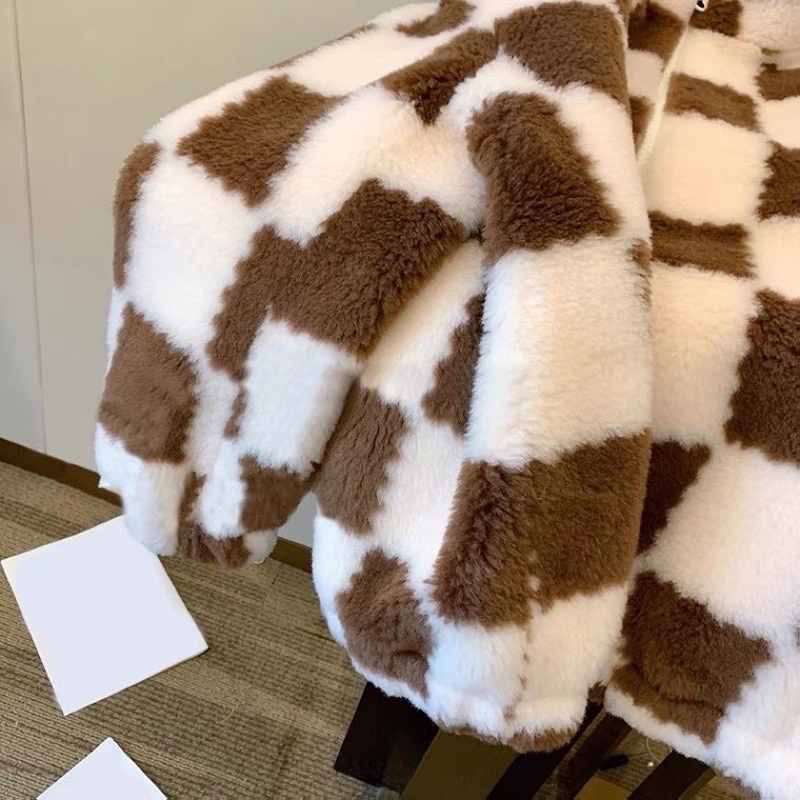 Áo khoác lông retro màu cà phê kẻ caro nam nữ mùa đông chất nhung cừu dày rộng