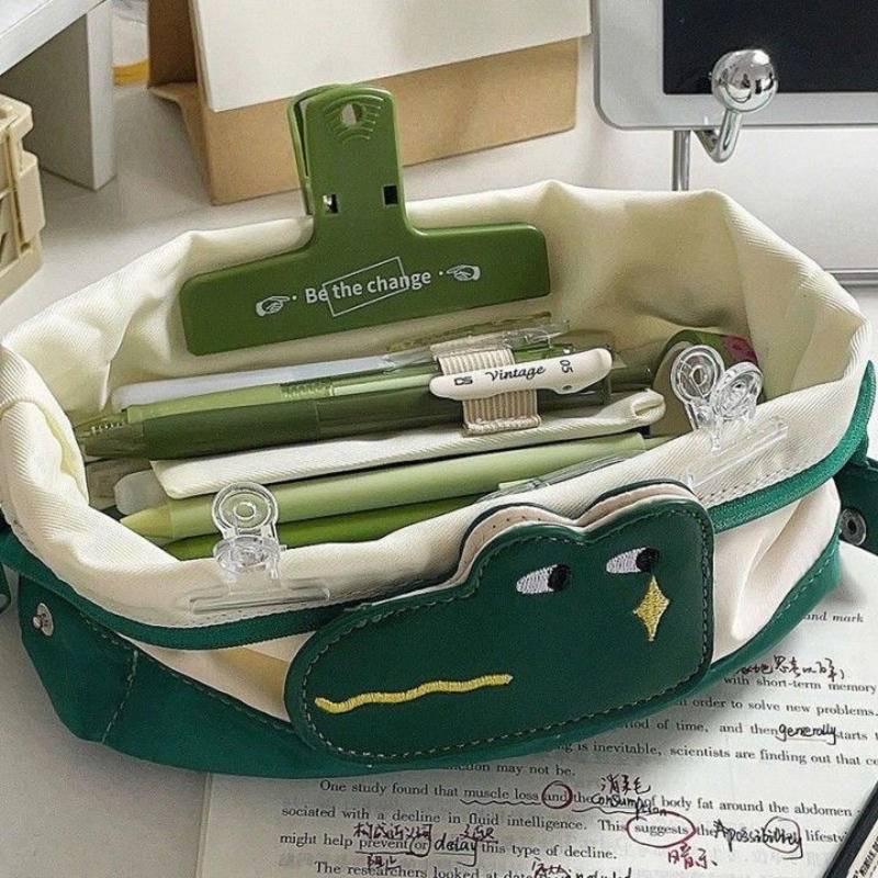Túi Đựng Bút Họa Tiết Cá Sấu Hoạt Hình Dễ Thương Sức Chứa Lớn