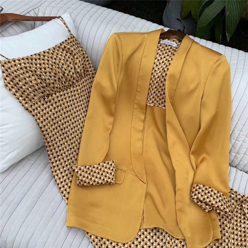 blazer nữ bigsize dày áo khoác hàn quốc Bộ Áo Khoác suit + Đầm Hai Dây Ôm Dáng Thời Trang Mùa Thu 2022 Mới Mẻ Gợi Cảm Cho Nữ