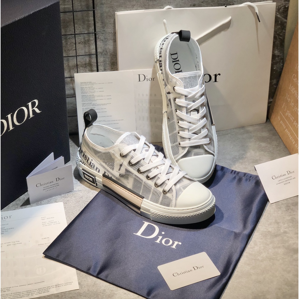Giày Thể Thao Dior X Kaws B23 Daniel Arsham Low Newspaper. Giày Thể Thao Dior Cổ Thấp Họa Tiết Giấy Báo