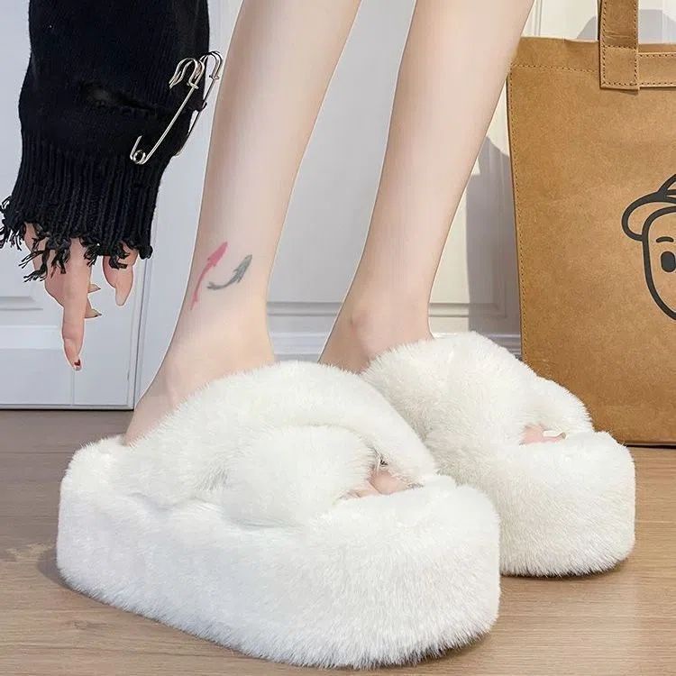 Dép lê lông 7,5 cm nữ đi bên ngoài hot trên mạng mẫu mới mùa thu đông 2022 dễ thương lười thỏ lông bông chéo