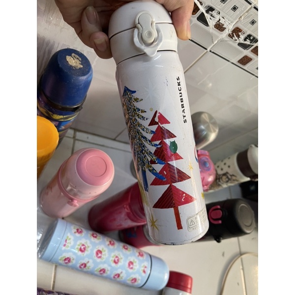 Bình nước từ Nhật sắc màu cho trẻ em..