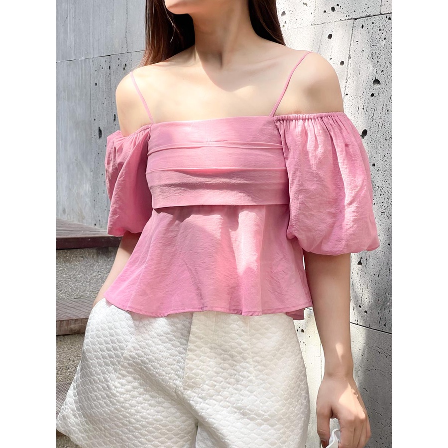 Áo kiểu dây trễ vai xếp 2 lớp thời trang GAGO màu hồng GA4188