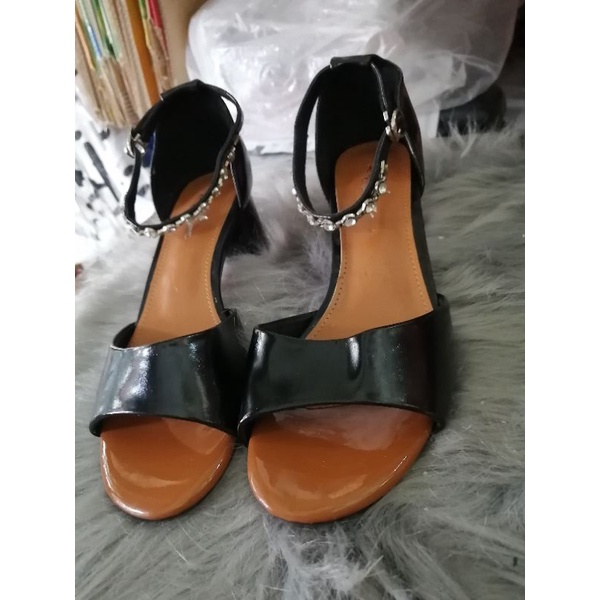 Xả kho nhiều mẫu giày cao gót lẻ size như hình size 39, 40