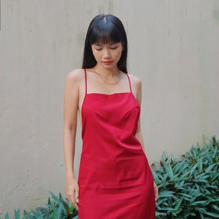 MAYBI Đầm midi suông lụa 2 dây khoét lưng