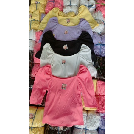 Áo thun kiểu cổ U tay ngắn phồng(A15