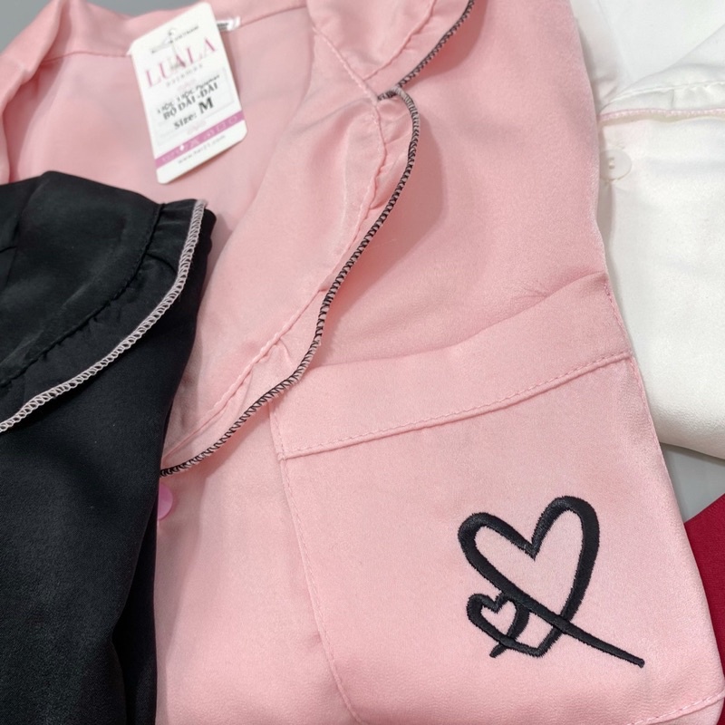 Bộ Dài Tay Lụa Tằm Thái In Hình Tim Siêu Xinh