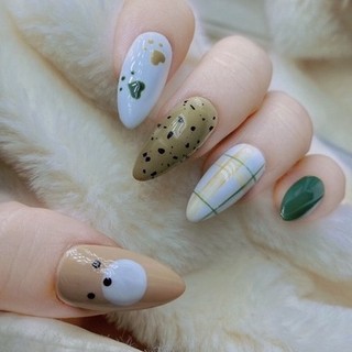 Nail box móng tay giả nailbox thiết kế vẽ họa tiết gấu kẻ sọc