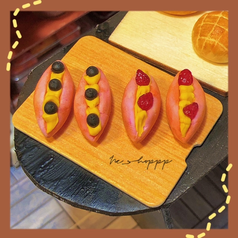 Bánh mì kẹp kem, bánh mì hoa