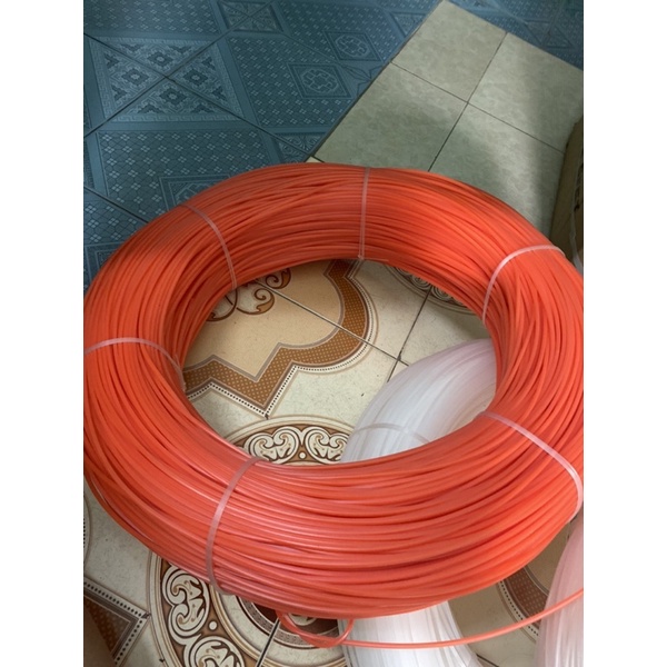 0,5 kg dây cước đúc vuông 4li (400) cắt cỏ , quật cỏ