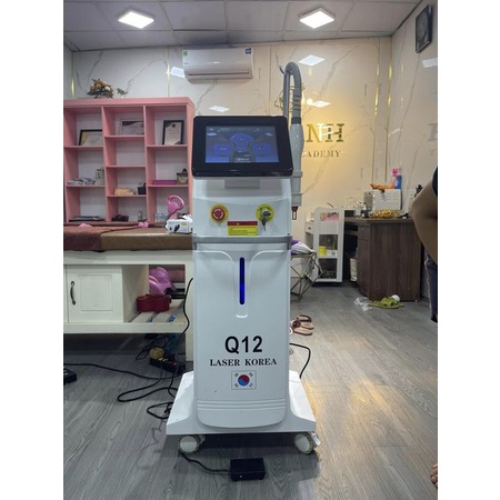 Máy laser Q12 - Máy xóa xăm,xóa nám,xóa tàn nhang bảo hành 24 tháng
