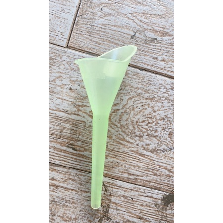 phễu đổ dầu nhớt